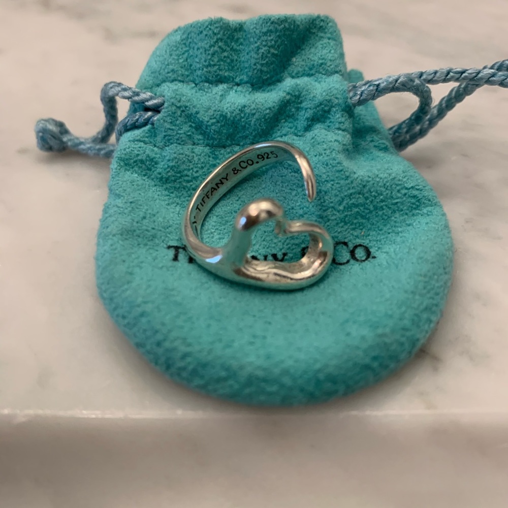 Tiffany & Co. Elsa Peretti open heart silver ring